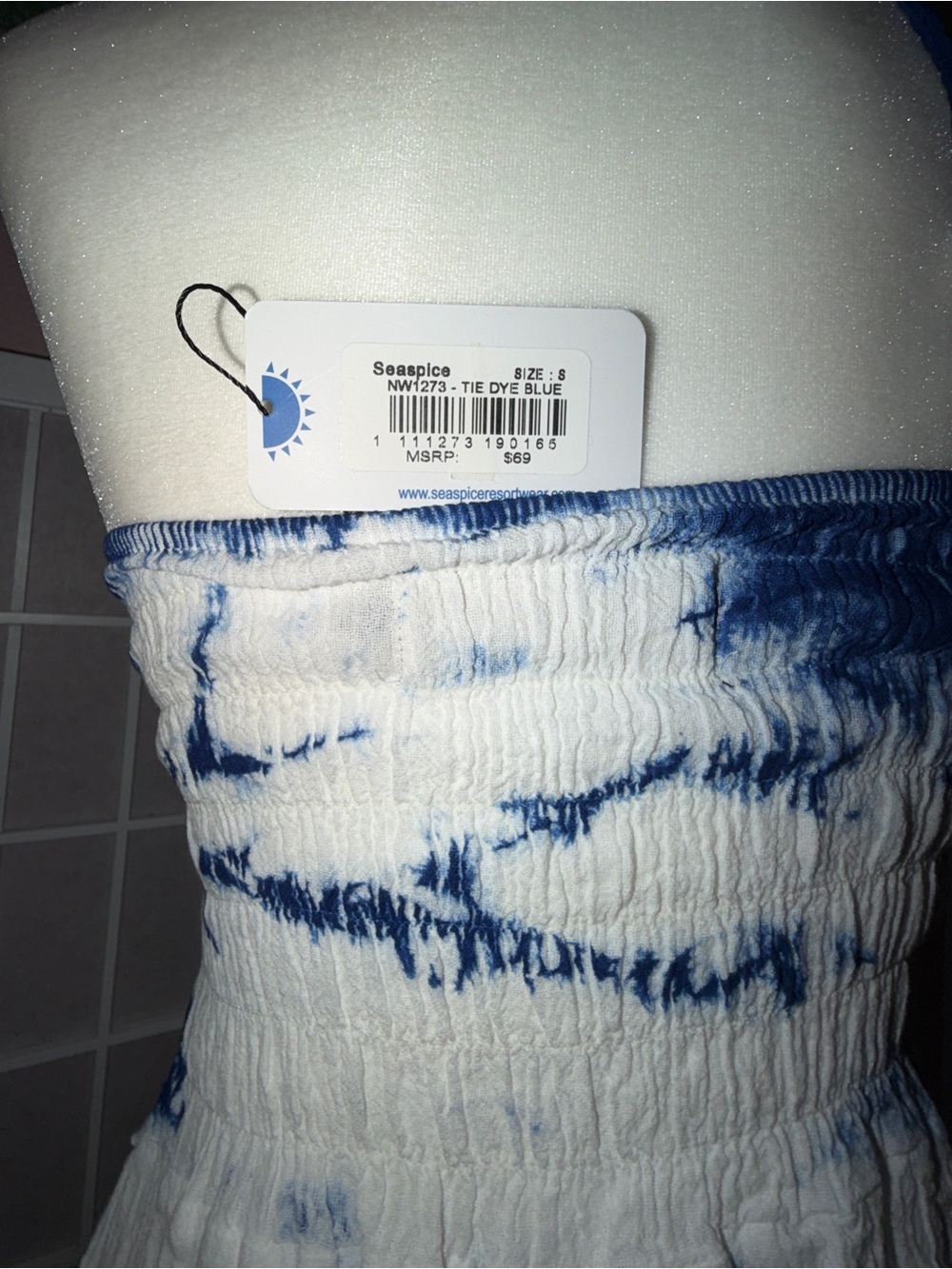 Seaspice Resort Wear Blue and White Tie-Dye Smocked Maxi Dress
NWT - Picture 8 of 10